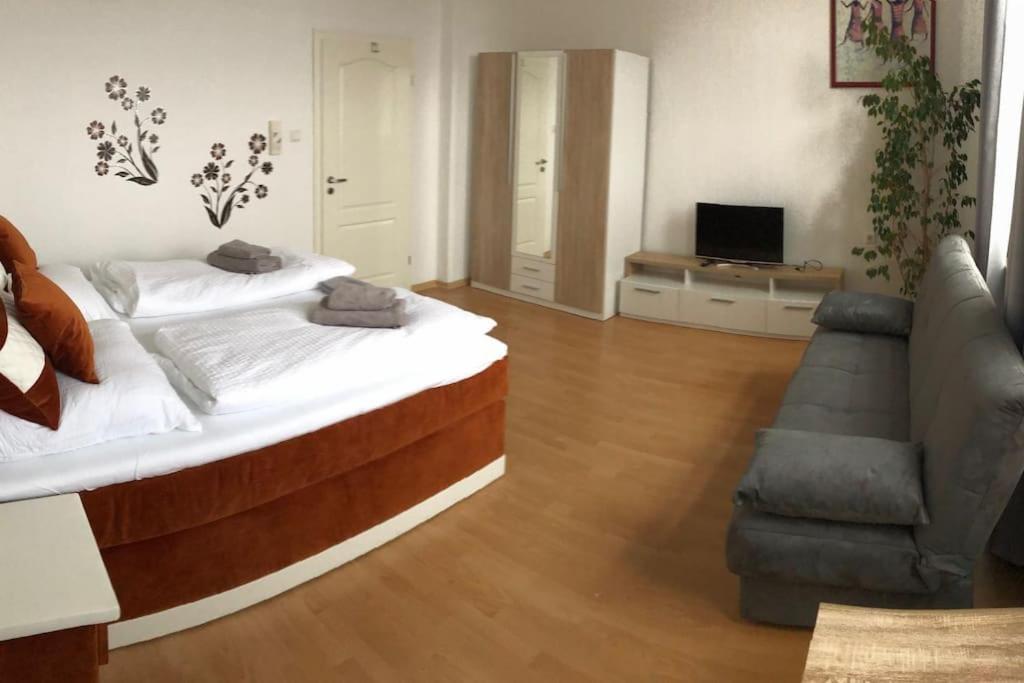 Apartmenthaus Am Bahnhof Detmold Ngoại thất bức ảnh