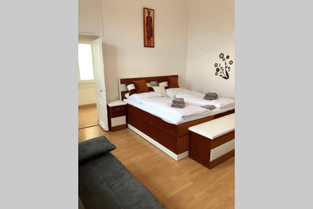Apartmenthaus Am Bahnhof Detmold Ngoại thất bức ảnh